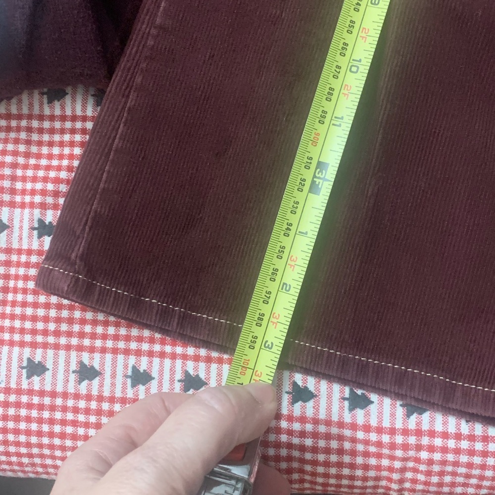 Old Navy Women's Boot Cut Jeans - Burgundy - Picture 5 of 9